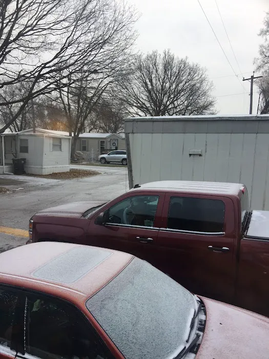 Mel Ray Mobile Home Community Picture 7