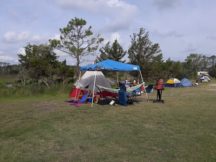 Cedar Creek Campground Marina Picture 9