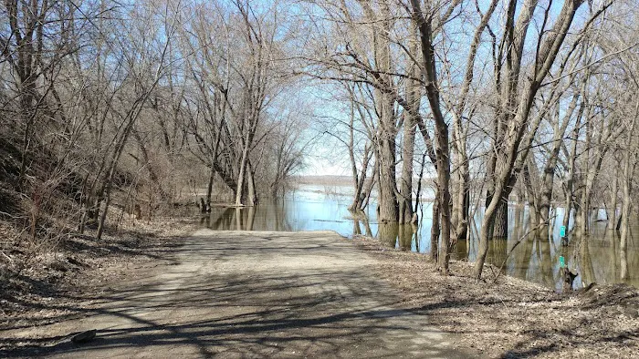Wills Riverview Campground Picture 5