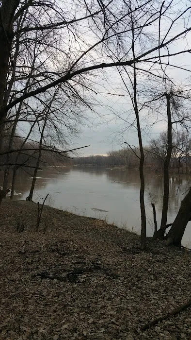 Wills Riverview Campground Picture 2
