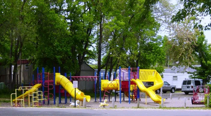 Riverview Terrace Mobile Home Park Picture 10