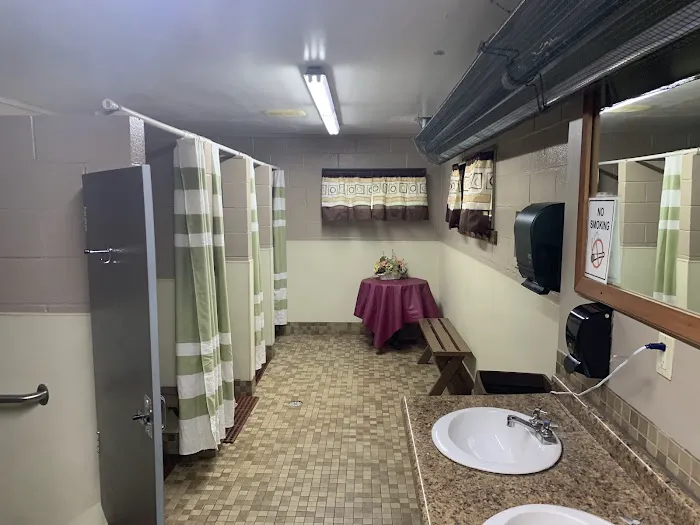 Cross Creek Camping Resort Picture 1