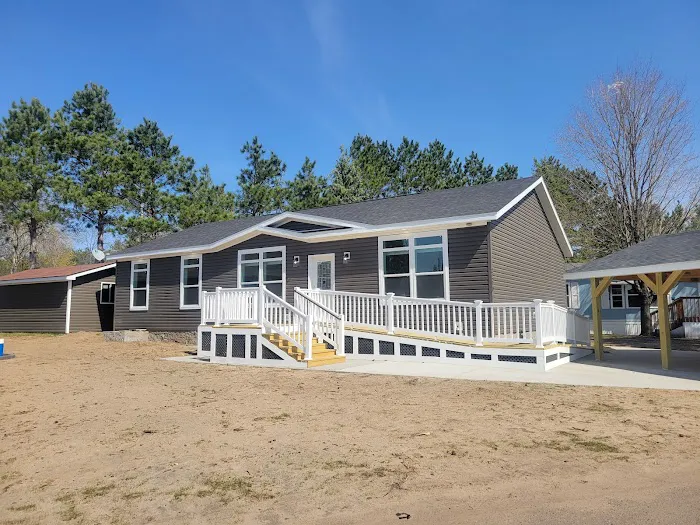 Isanti Estates Mobile Home Park Picture 5