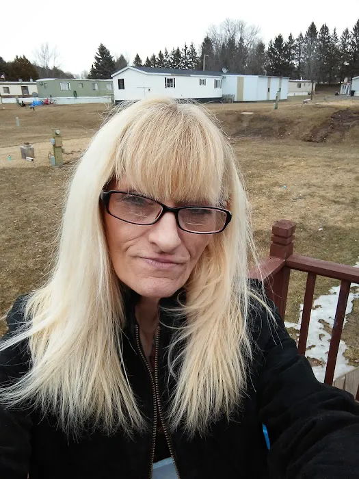 Knollwood Mobile Home Park Picture 2