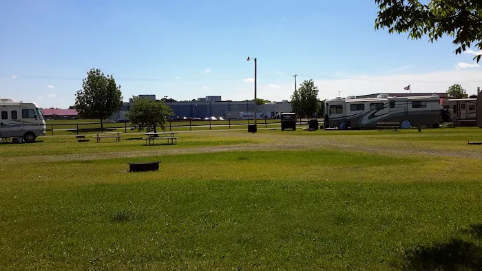 Turtle Lake RV Park Picture 4