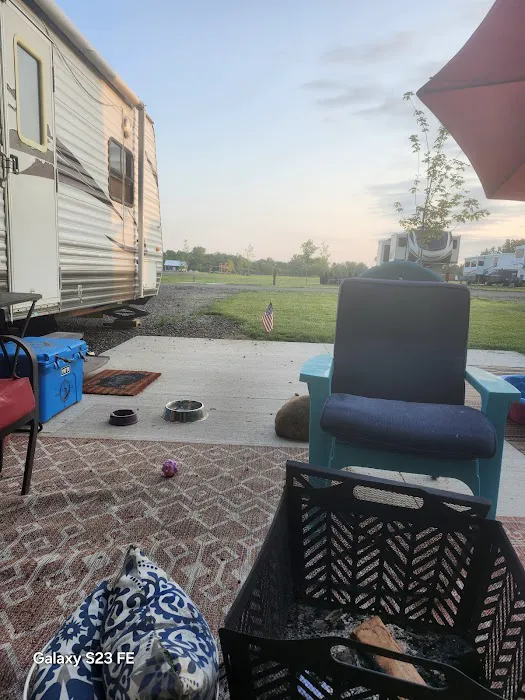 Latitudes RV Resort Picture 9