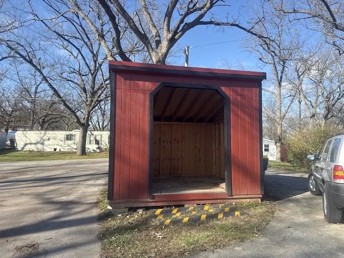Prairie Village Mobile Home Community Picture 2