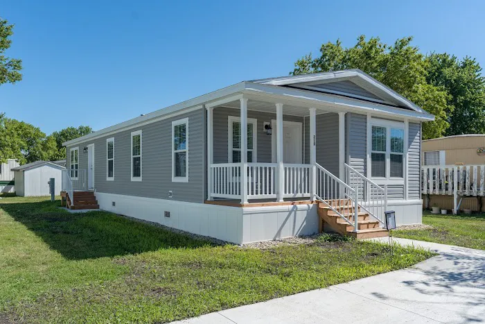 Camelot Estates Mobile Home Community Picture 4