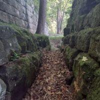Lake Vesuvius Picnic Areas - Furnace Shelter ico