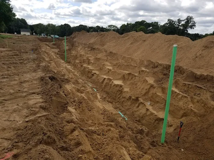 Pine Village Mobile Home Park Picture 6