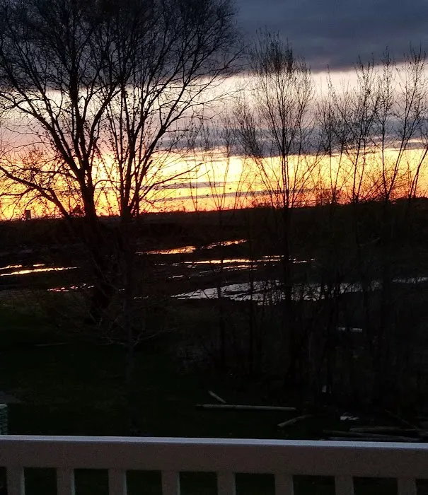 Riverbend Manufactured Home Park Picture 3