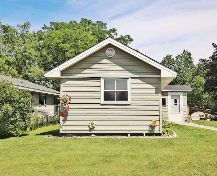 Riverbend Manufactured Home Park Picture 9
