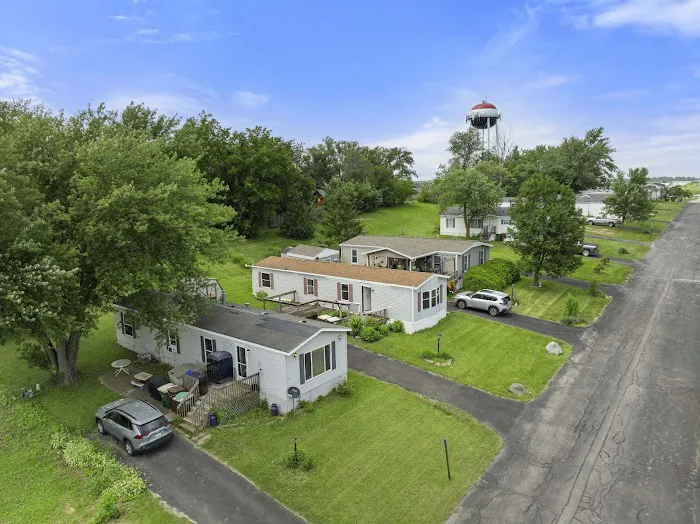 Holiday Terrace Mobile Home Community Picture 5