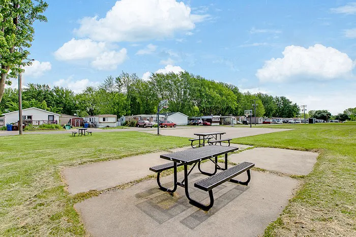 Dayton Park Picture 3