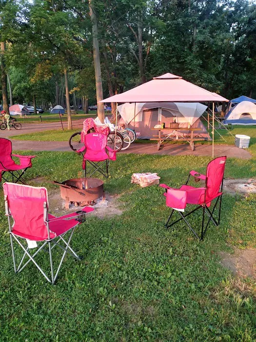East Harbor Camp Ground and RV Park Picture 8