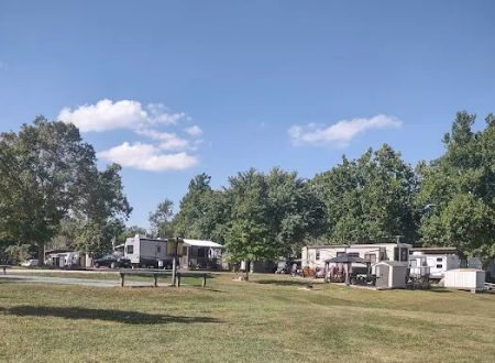 Leafy Oaks Campground Inc