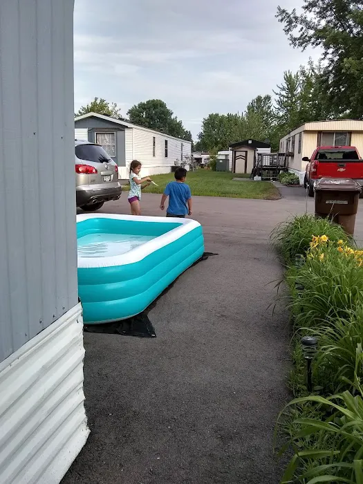 Buffalo Manor Mobile Home Park Picture 6