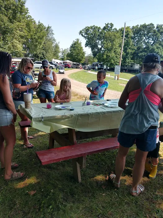 Tee Pee Family Campground Picture 2