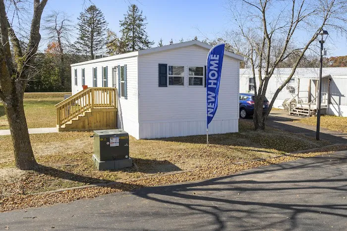 Lakeshore Terrace Manufactured Home Community Picture 8