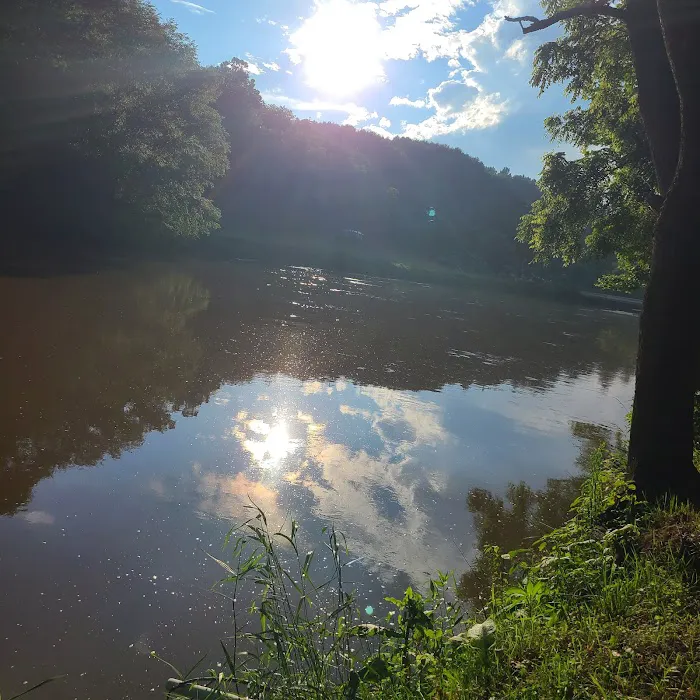 River Country Campground & RV Park Picture 3
