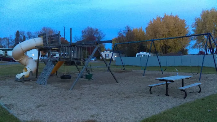 Traulich Estates Picture 2