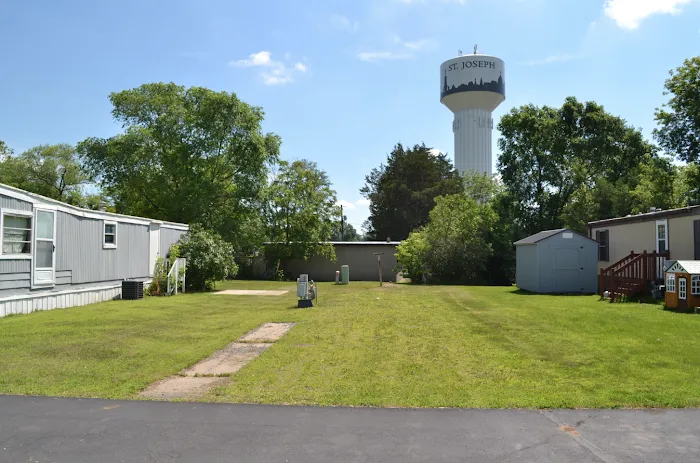 St Joseph Manufactured Home Community Picture 3
