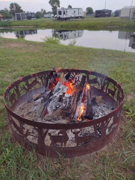 Wealthwood RV Resort Picture 6