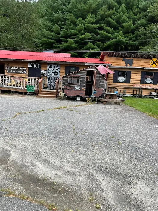 Wild Woody’s Campground Picture 4