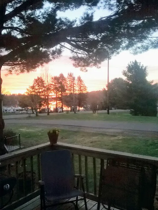 Sun Bay Mobile Home Park & Campground Picture 6