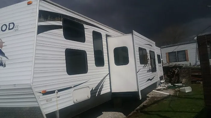 Deer Creek Camping Resort Picture 6