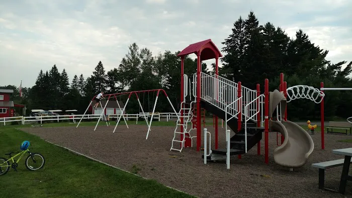 Treeland Farm RV Resort Picture 10