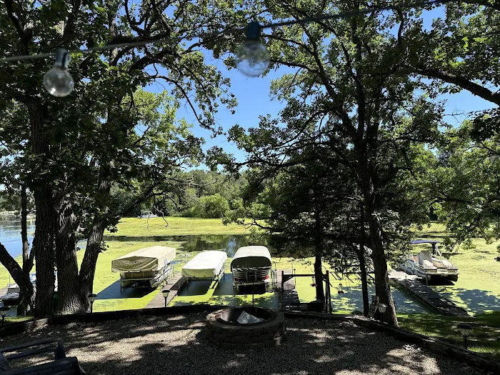 Royal Oaks RV Resort Picture 8