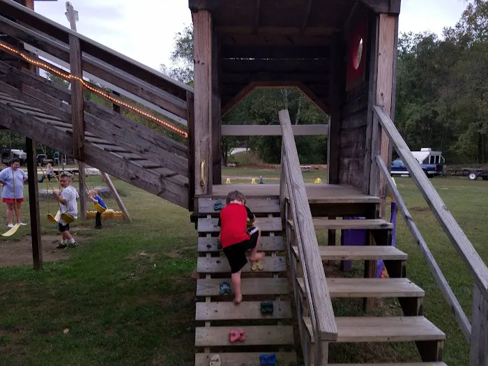 Ole Henry's Camping Retreat Picture 5
