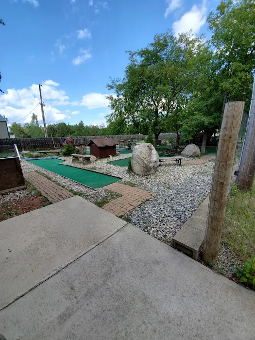 Heartland Trailside (RV Park, Mini Golf, Ice Cream) Picture 9