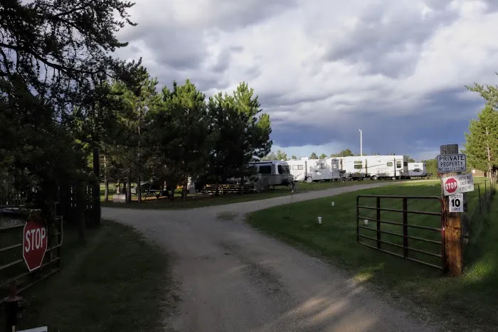 Heartland Trailside (RV Park, Mini Golf, Ice Cream) Picture 1