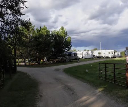 Heartland Trailside (RV Park, Mini Golf, Ice Cream)