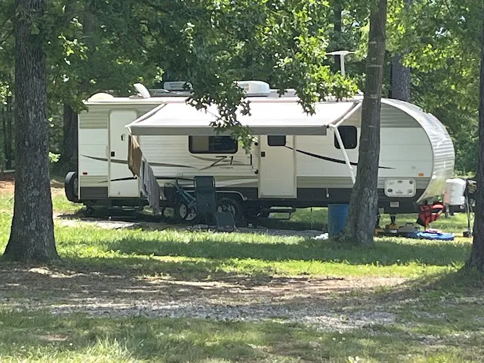 Shady Pines Campgrounds Picture 7