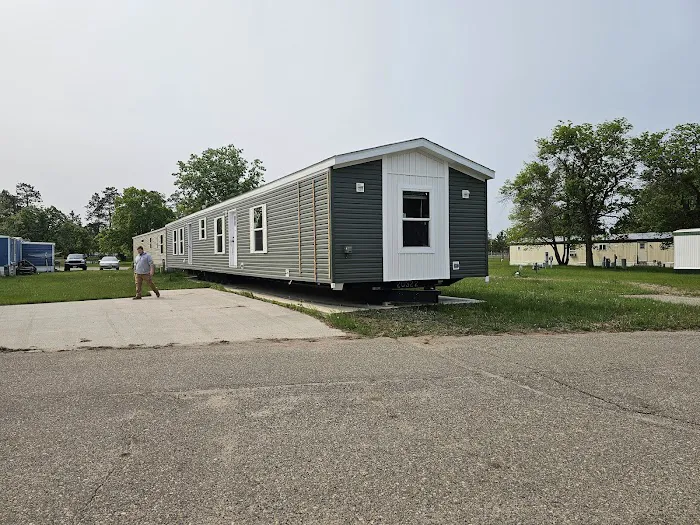 Skyline Village Mobile Home Park Picture 8