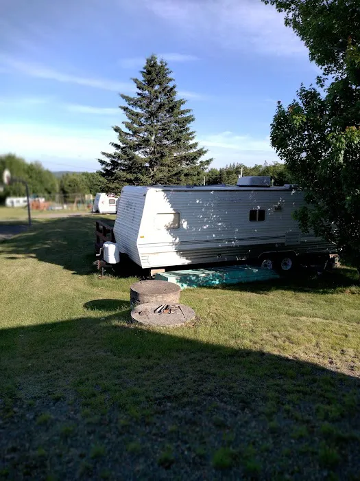 Hilltop Campground Picture 1