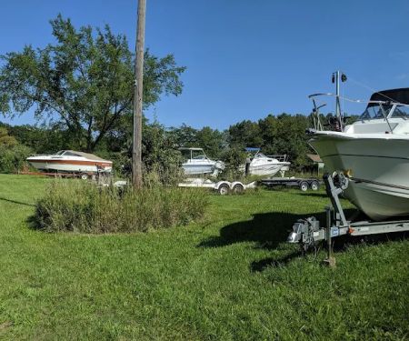 Floro's Campground and Marina