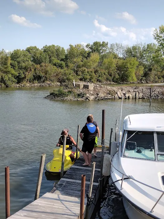 Magee East Marina & Campground Picture 4
