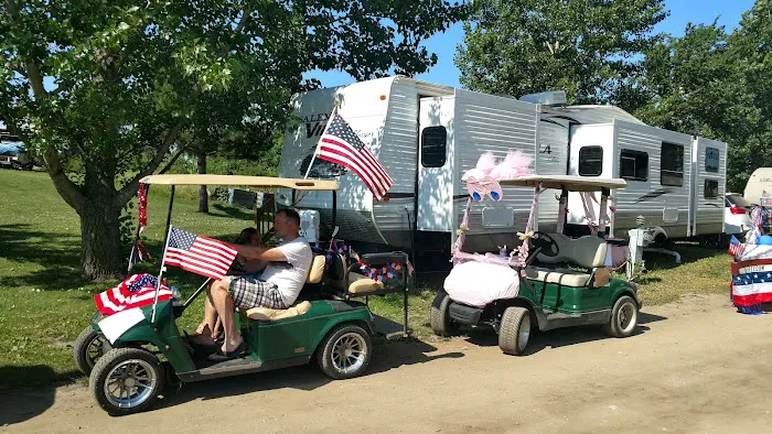 Pelican Hills RV Park Picture 8