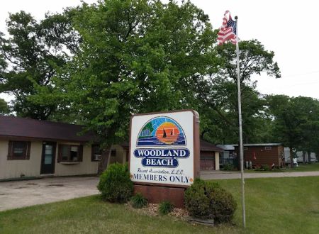 Woodland Beach Resort and Campground