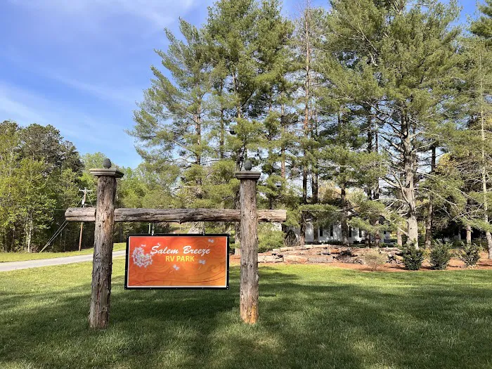 Salem Breeze RV Park Picture 2
