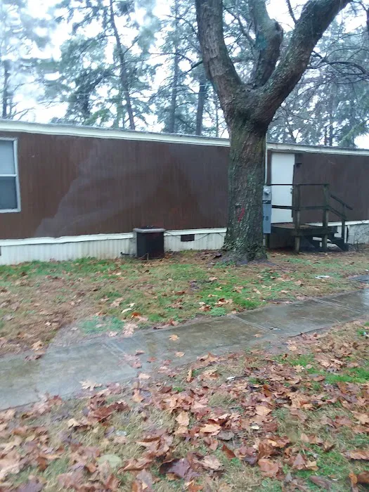 Charlotte Hills Mobile Home Park Picture 6