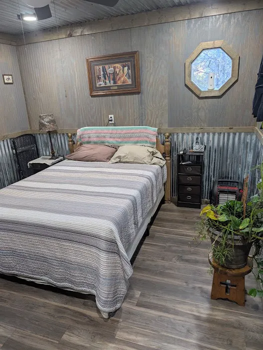Lazy Acres Outpost Picture 1
