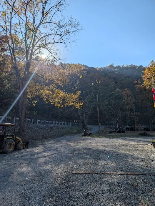 Lazy Acres Outpost Picture 5