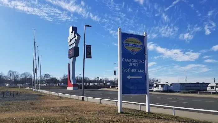 Camping World Racing Resort Picture 4