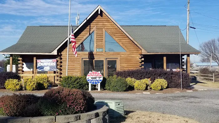 Camping World Racing Resort Picture 1