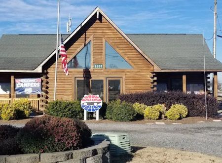 Camping World Racing Resort